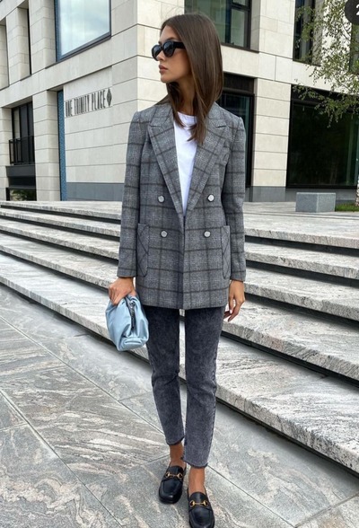 С чем носить серые джинсы: образы с серыми джинсами с фото и видео