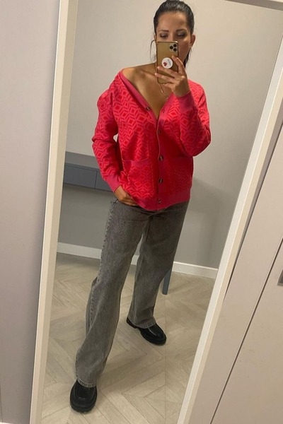 С чем носить серые джинсы: образы с серыми джинсами с фото и видео