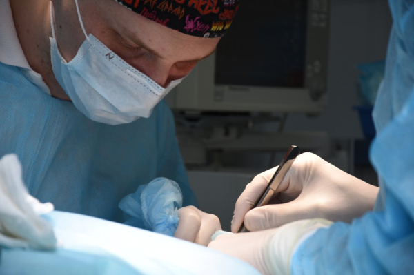 «В любой непонятной ситуации — в челюстно-лицевую хирургию…»