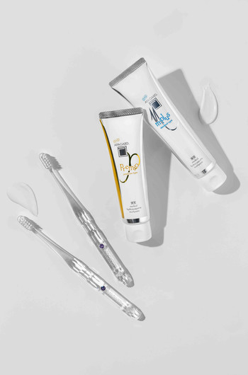 Эволюция японского ухода за зубами: 40 лет технологии NANO™ Эволюция японского ухода за зубами: 40 лет технологии NANO™